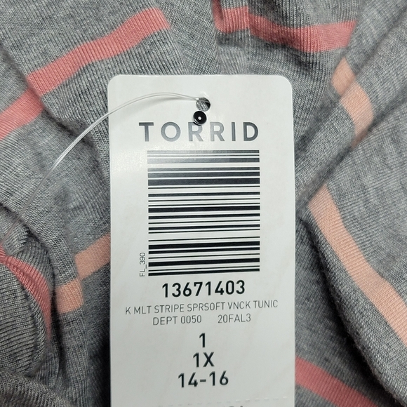 Torrid NWT Super Soft Knit Gray Pink Stripe Short Sleeve Favorite Tunic Shirt. - Picture 10 of 10